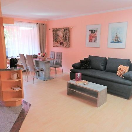Top Ferienwohnung Mit Tiefgaragenstellplatz, Auch Fuer Laengere Aufenthalte Sasbachwalden Esterno foto
