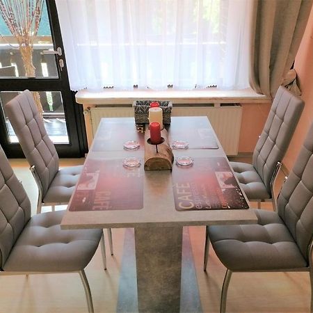 Top Ferienwohnung Mit Tiefgaragenstellplatz, Auch Fuer Laengere Aufenthalte Sasbachwalden Esterno foto