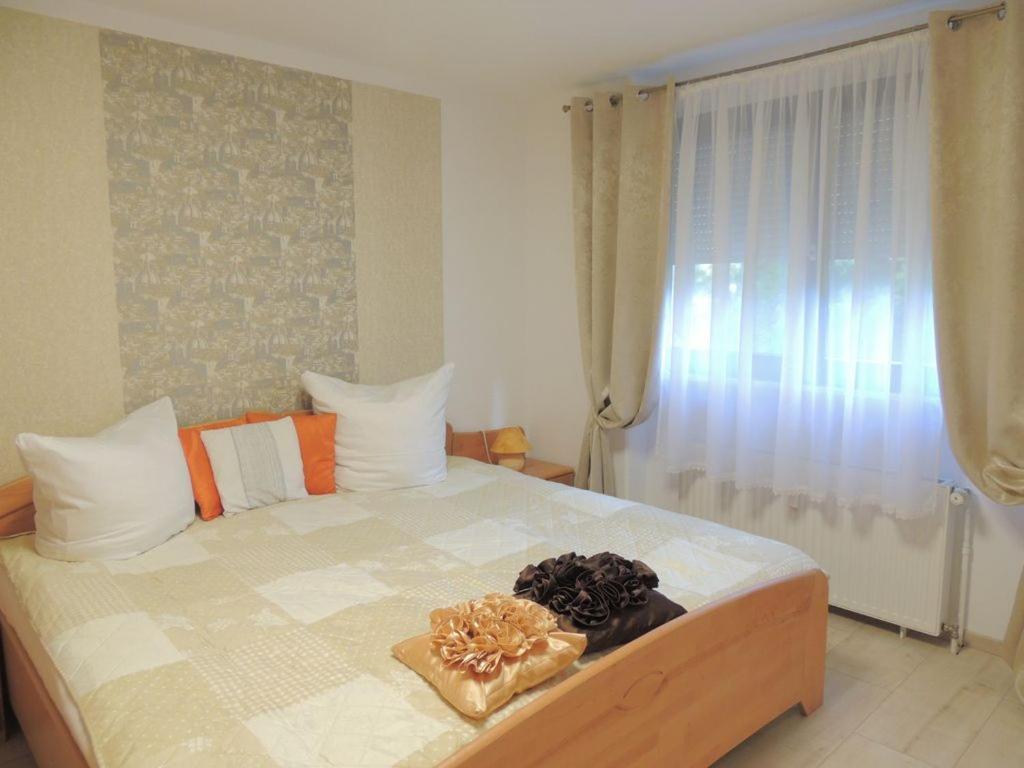 Top Ferienwohnung Mit Tiefgaragenstellplatz, Auch Fuer Laengere Aufenthalte Sasbachwalden Esterno foto